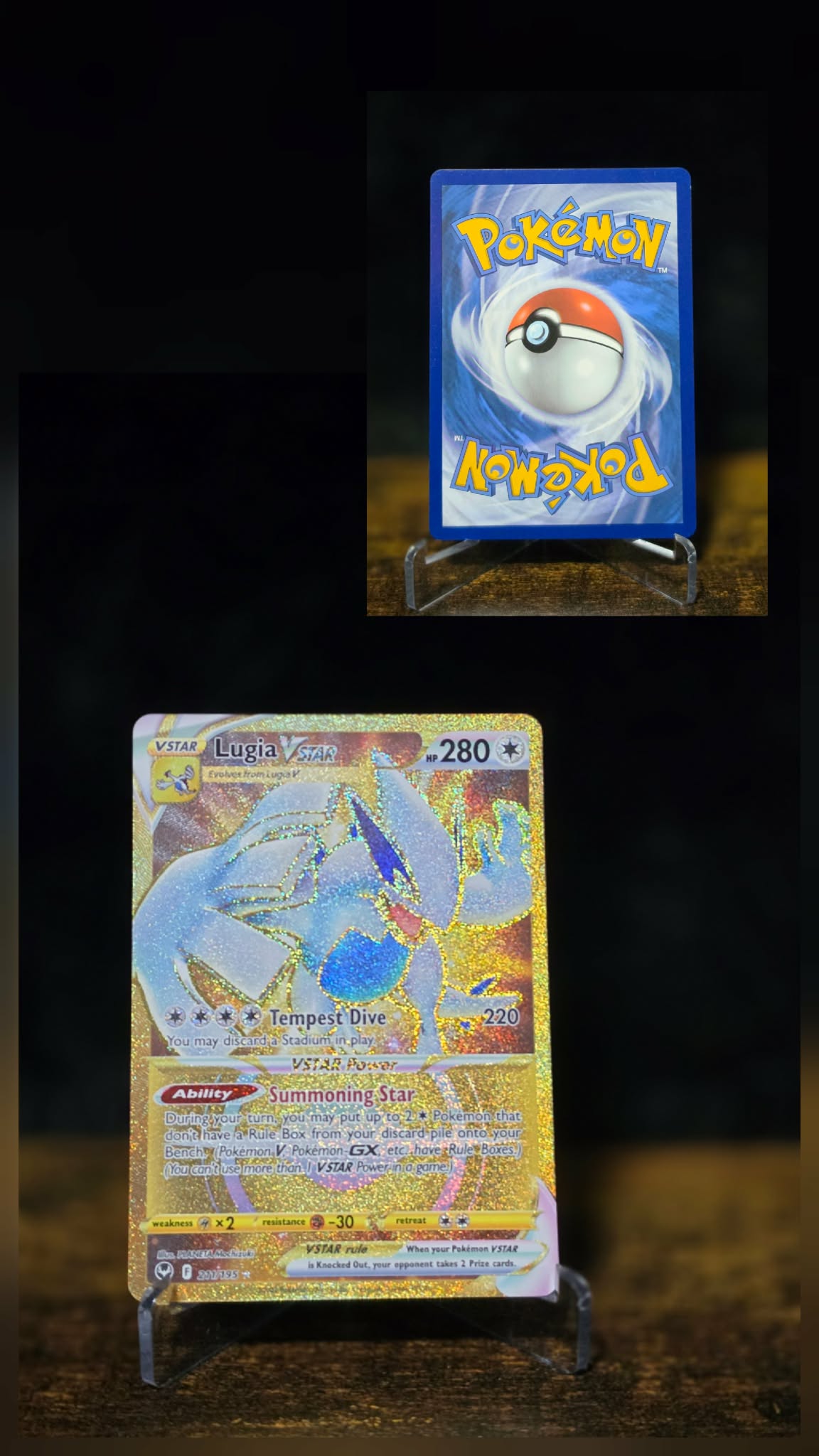 Lugia VSTAR 211/195 – Silver Tempest Secret Rare