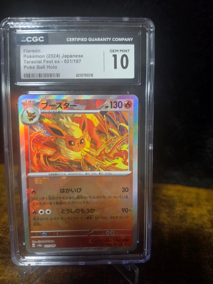 Flareon Poké Ball Holo – CGC 10